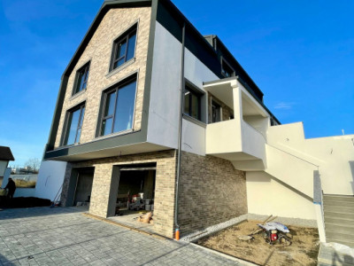 Duplex cu panorama asupra orasului zona Dambul Rotund