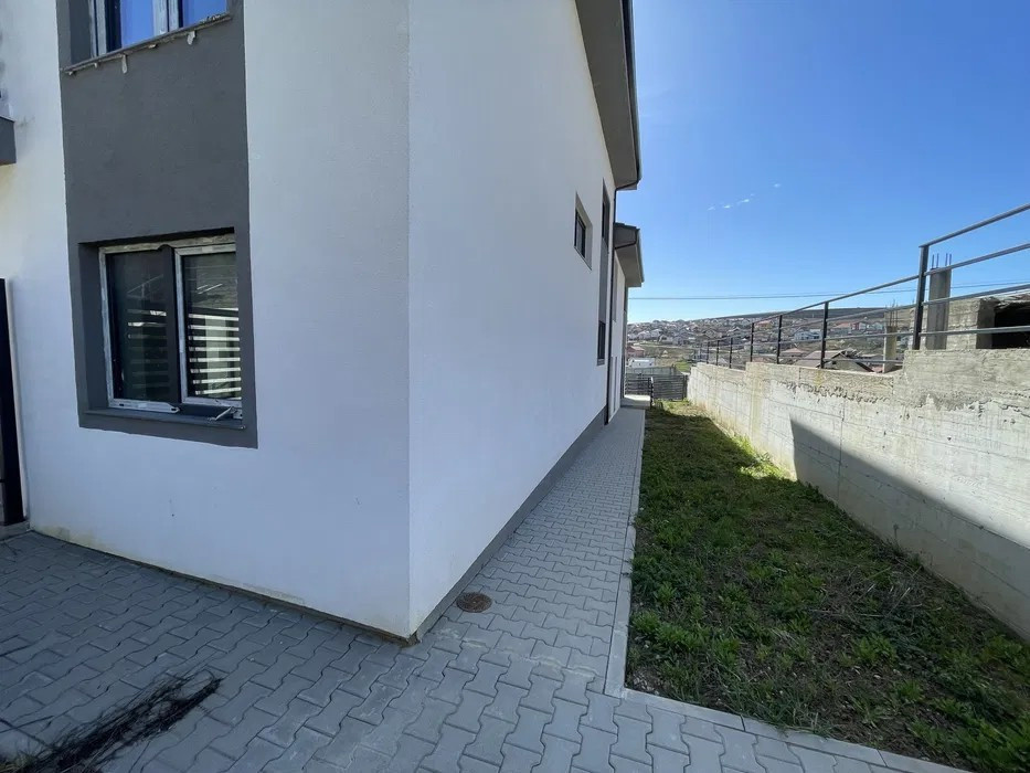 Duplex Campenesti, 120mp utili, 500mp teren