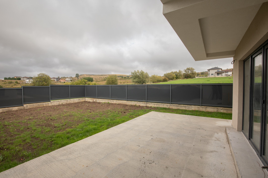 Duplex deosebit, 206mp utili, 300mp teren 