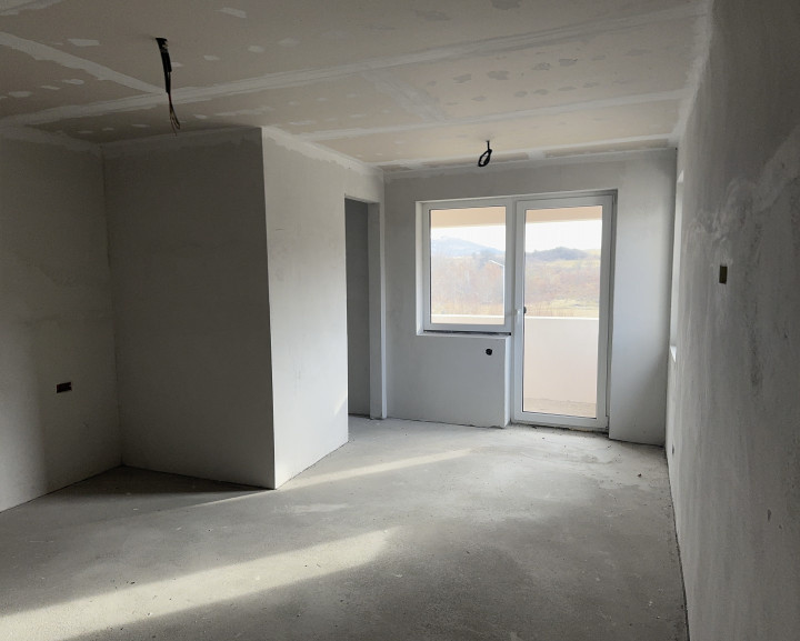 Case individuale , Stolna, in curte privata