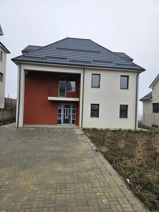 Casa individuala Dezmir, 180mp utili, 450mp teren