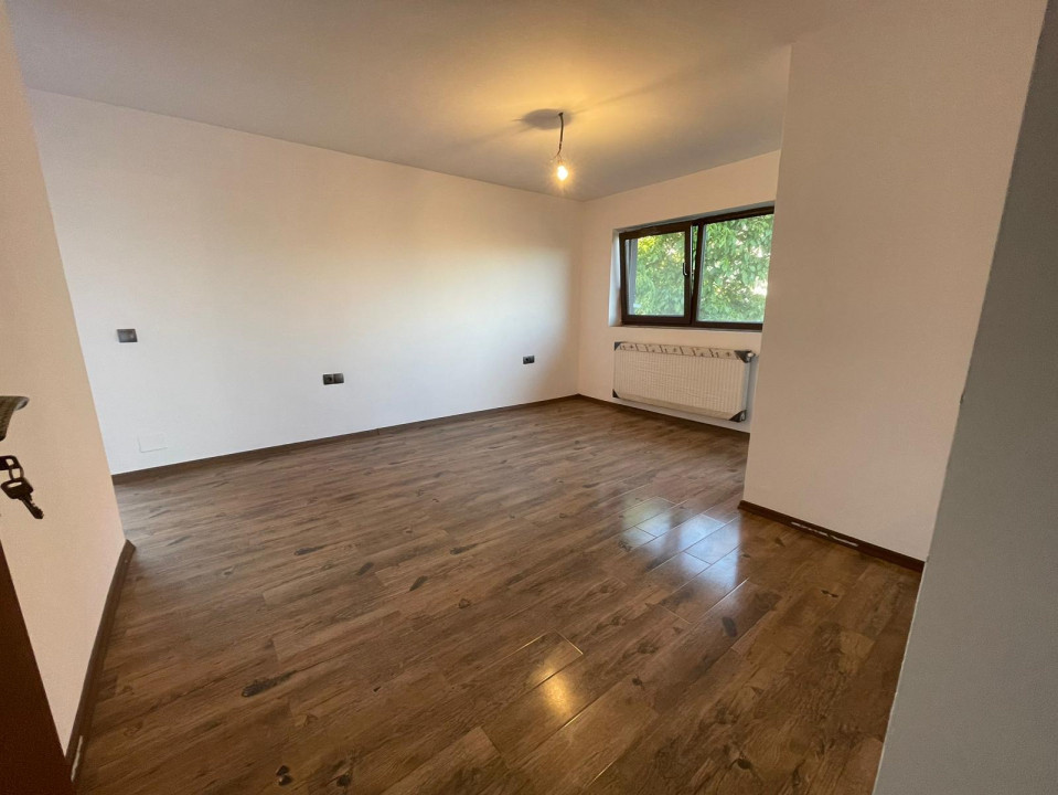 Casă individuală de vânzare, 286mp utili, teren 669mp 