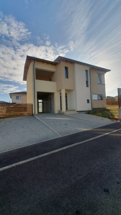 Casa individuală, Dezmir, stradă privată