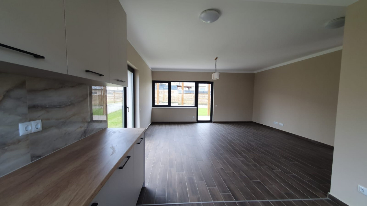 Casa individuală, Dezmir, stradă privată