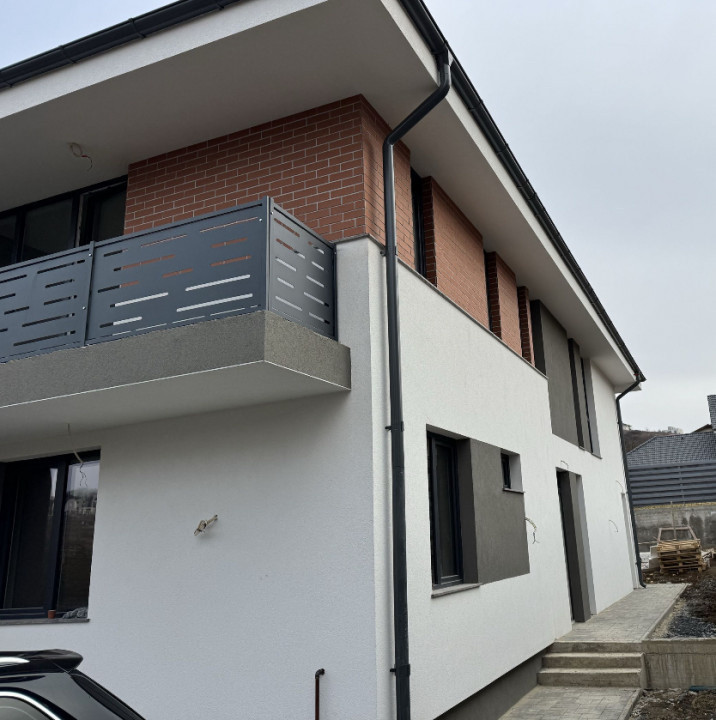 Duplex deosebit, Dezmir, Zona Rezidentiala 