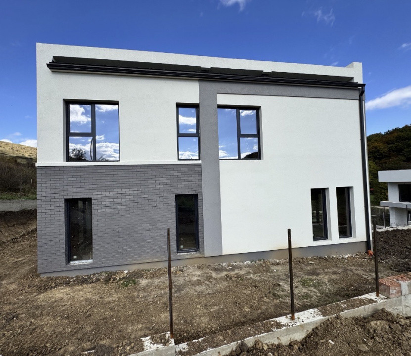 PROIECT EXCLUSIVIST! Casa Individuala cu garaj 225mp, teren 500mp