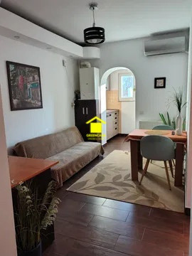 Apartament mobilat 2 camere, 37 mp, parcare disponibila, zona Porii, Floresti
