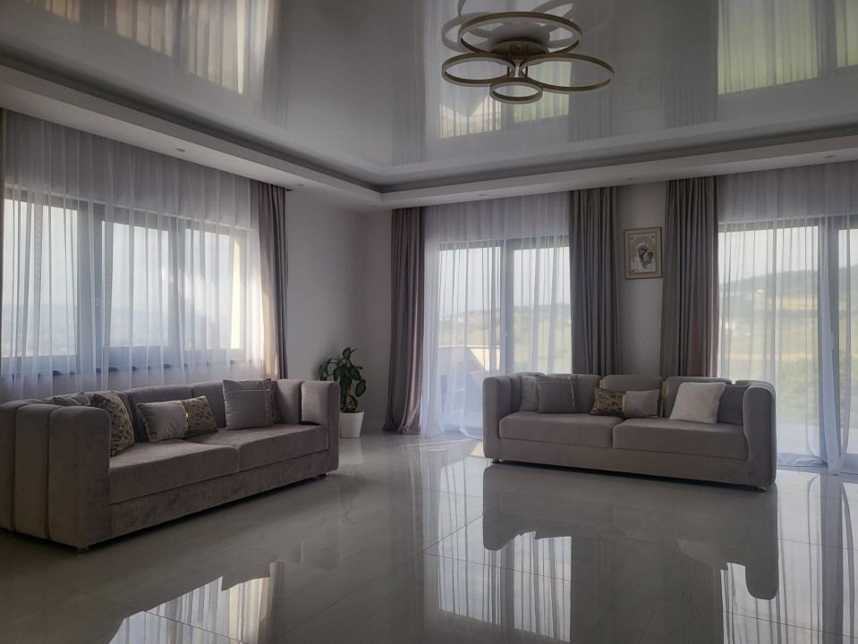 Casa unifamilială deosebită, 300mp utili, teren 500mp, LUX 