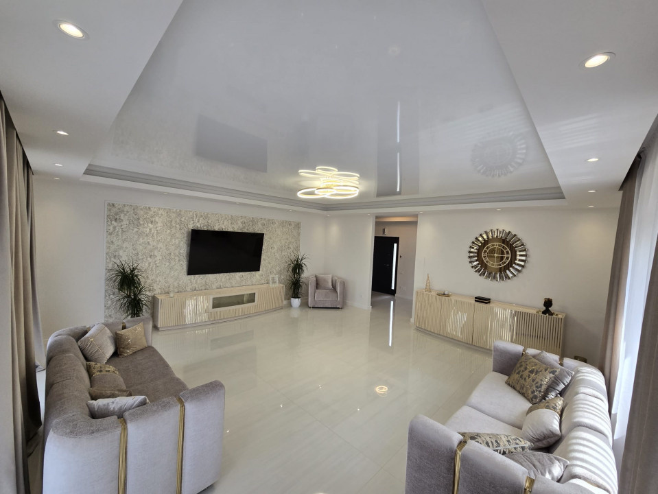 Casa unifamilială deosebită, 300mp utili, teren 500mp, LUX 