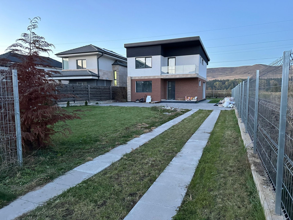 Casa Individuală 191mp  construiți , 725mp teren 