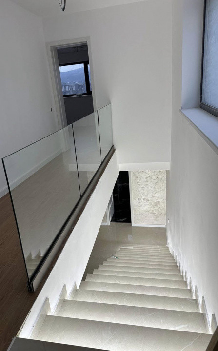 Casa Individuală finisată  , 450mp teren, FLORESTI