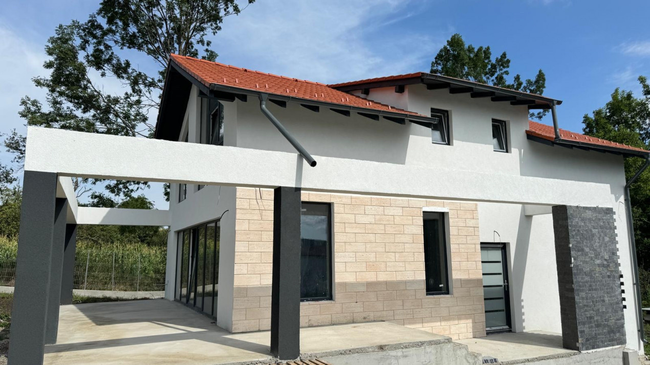 Casă nouă 140mp utili, cu 700 mp teren,localitatea Sălicea,Cluj