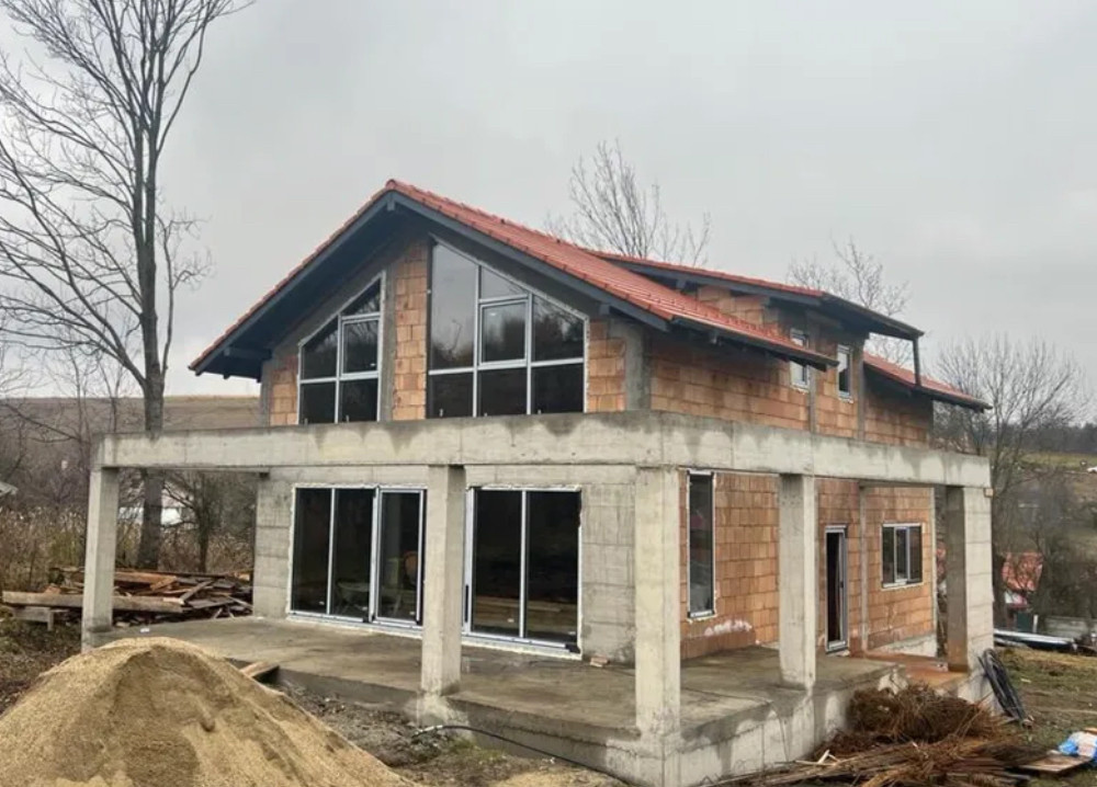 Casă nouă 140mp utili, cu 700 mp teren,localitatea Sălicea,Cluj