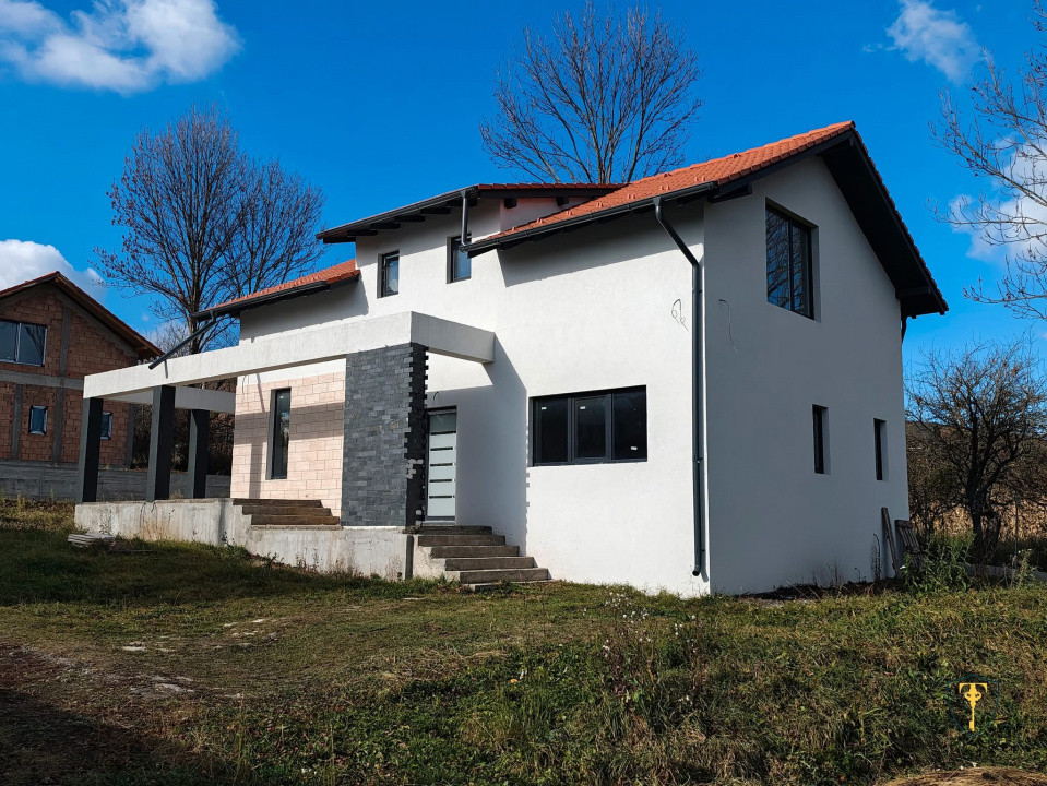 Casă nouă 140mp utili, cu 700 mp teren,localitatea Sălicea,Cluj