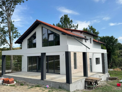 Casă nouă 140mp utili, cu 700 mp teren,localitatea Sălicea,Cluj