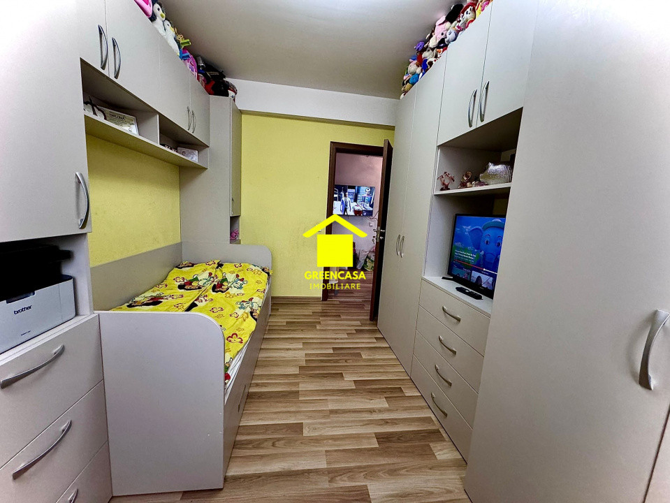 Apartament de 3 camere, mobilat, balcon, parcare, zona Stejarului, Floresti