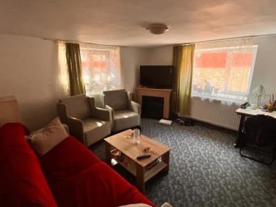 Casa tip Dupelx, Dâmbul rotund, 625mp teren 