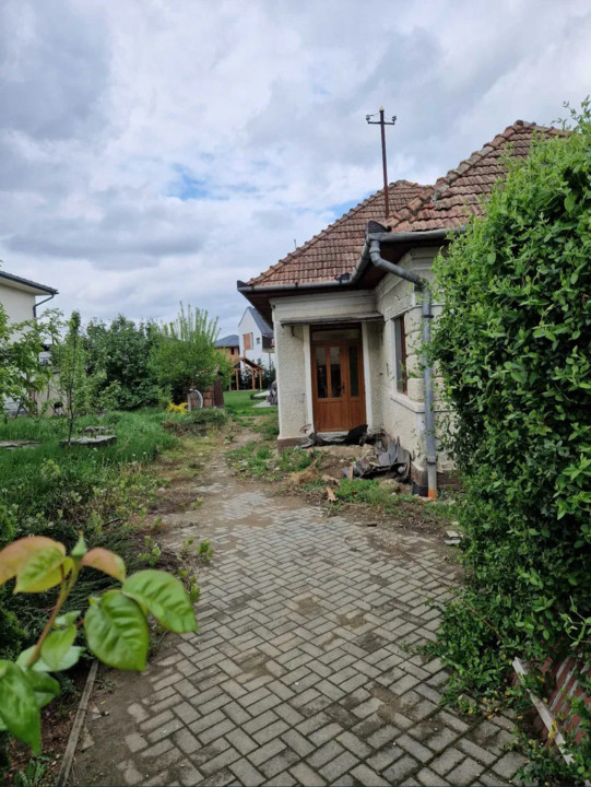 Casa veche, cu proiect si autorizatie construire