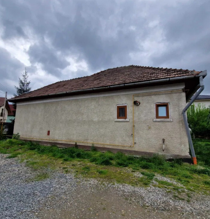 Casa veche, cu proiect si autorizatie construire