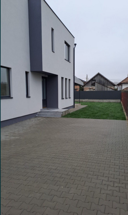 Duplex deosebit, Apahida, 142mp utili, 450mp teren 