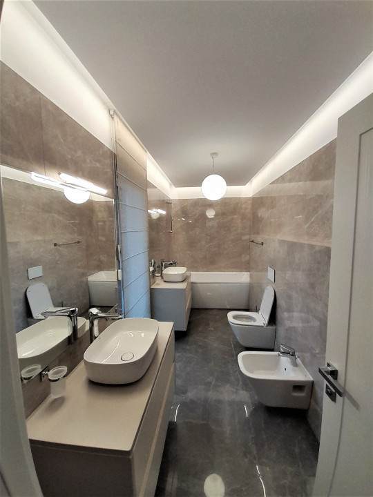 Penthouse lux pe 2 nivele, 3 camere, in Bonjour Residence
