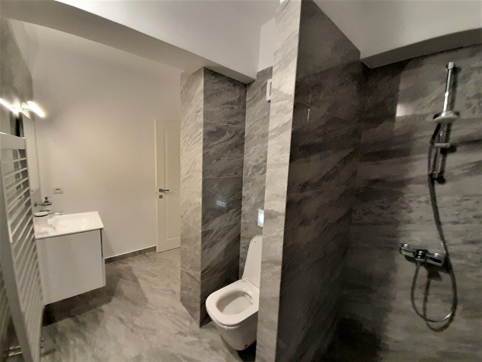 Penthouse lux pe 2 nivele, 3 camere, in Bonjour Residence