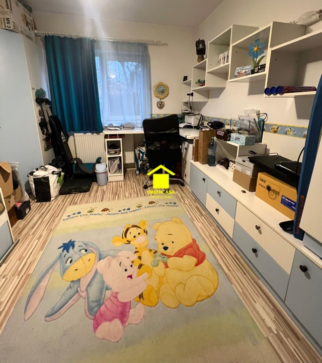 Apartament cu 3 camere, 76 mp. zona Cetatii
