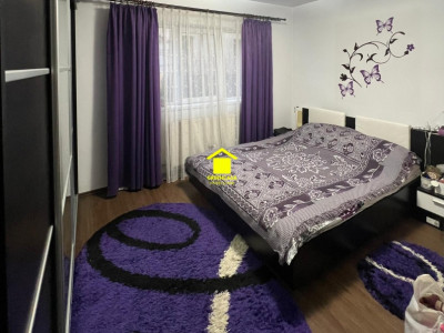 Apartament cu 3 camere, 76 mp. zona Cetatii