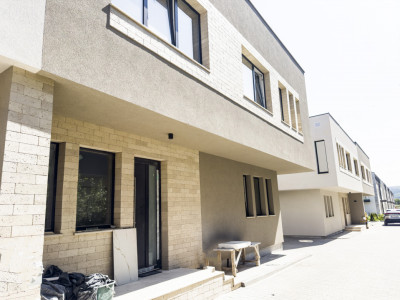 Duplex de vanzare in Floresti, 92mp, 150mp teren, finisaje premium