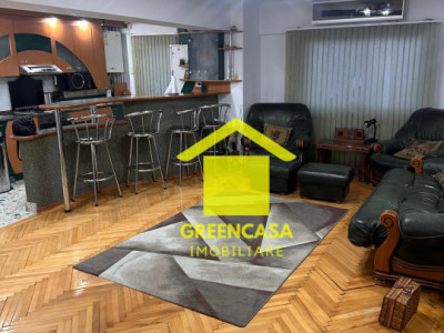 Apartament 4 camere, Central-Manastur