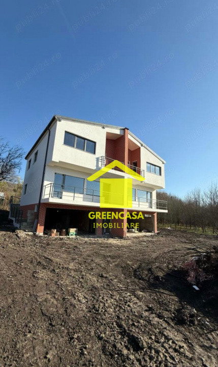 Duplex 145 mp , semifinisat, teren liber incepant cu 160 mp , Chinteni .