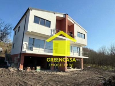 Duplex 145 mp , semifinisat, teren liber incepant cu 160 mp , Chinteni .