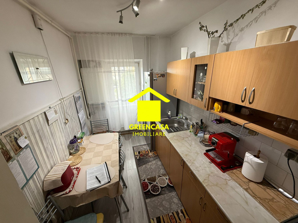 Apartament 3 camere, 68mp, balcon, zona Marasti