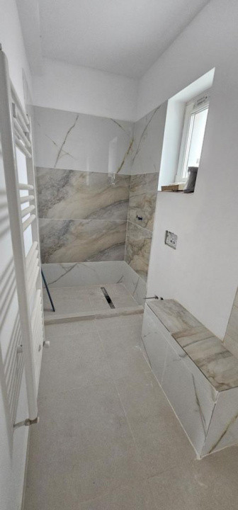 Casa finisata ,80mp, terasa de 40mp, curte de 30mp, Floresti
