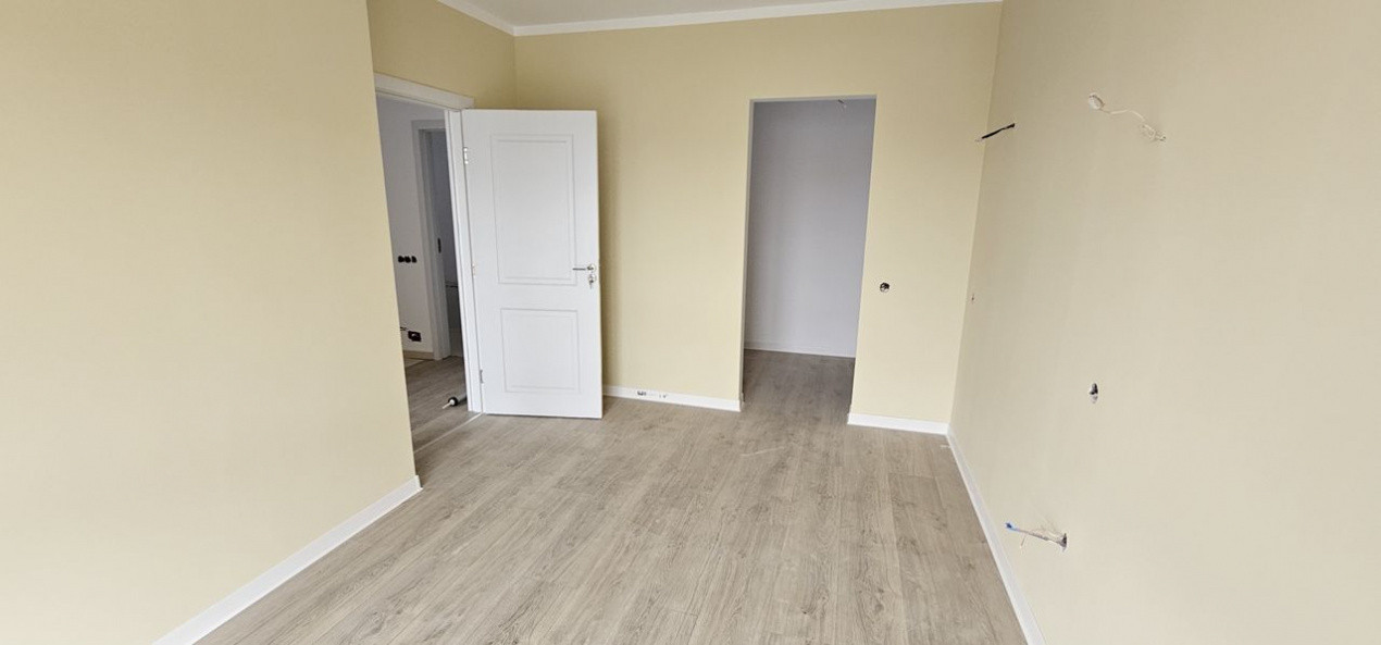 Casa finisata ,80mp, terasa de 40mp, curte de 30mp, Floresti
