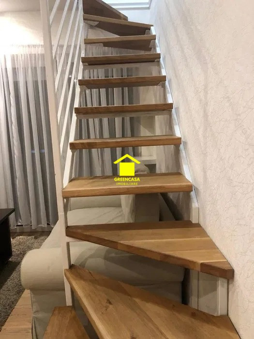 Apartament 3 camere , 50 MP, zona Florilor