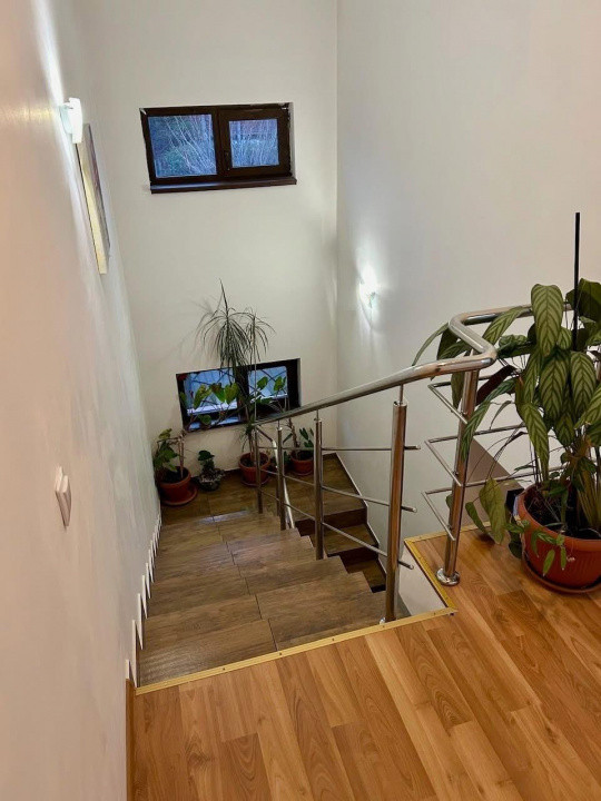 Casa 5 camere, str Someșului, 120mp, teren 250mp, aproape de Vivo Mall