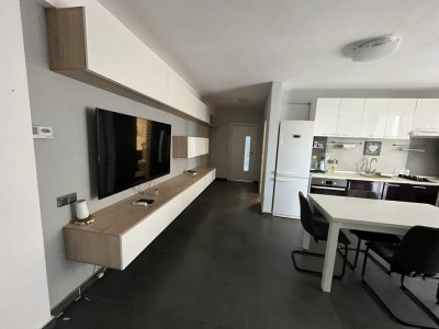 Apartament de 3 camere- Sub Cetate, Terasa, Floresti, Cluj