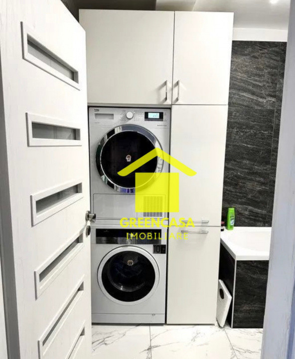 Apartament modern in zona Vivo, 3 camere, 2 terase, 70 mp, parcare