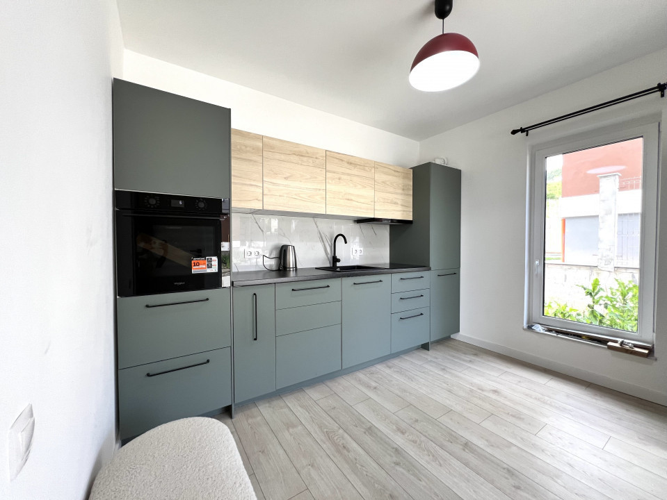 Casa tip duplex de  vanzare, finisat si mobilat,  zona VIVO Floresti