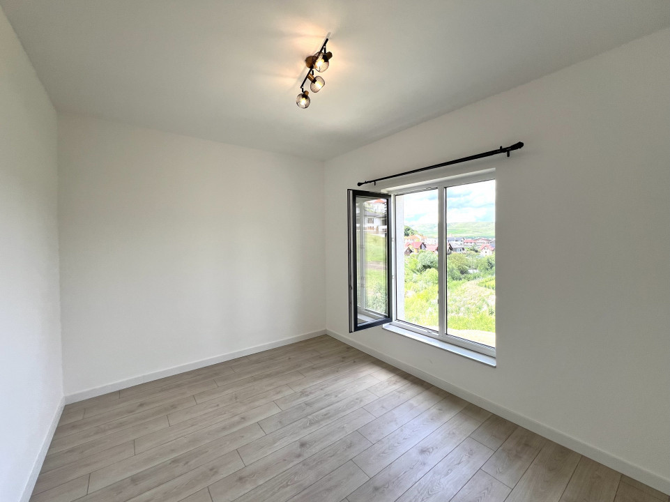 Casa tip duplex de  vanzare, finisat si mobilat,  zona VIVO Floresti