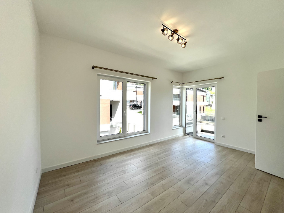 Casa tip duplex de  vanzare, finisat si mobilat,  zona VIVO Floresti