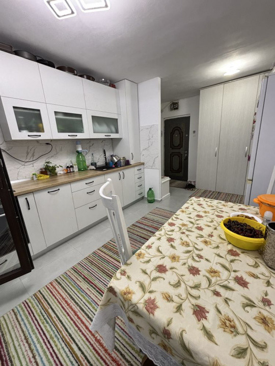 Apartament de 52mp cu 2 camere decomandate in cart Grigorescu