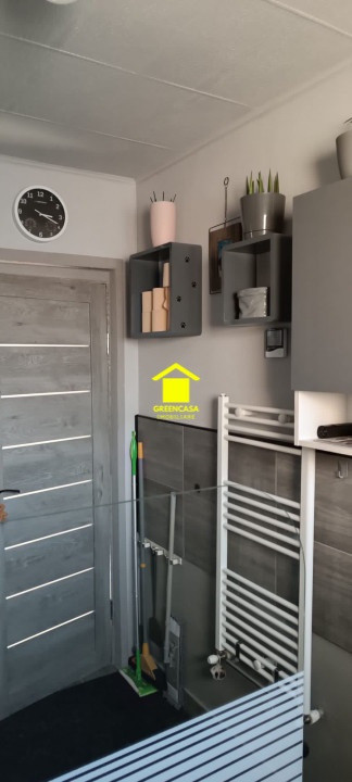 Apartament de vanzare | 2 camere | terasa 13 mp | parcare | Porii