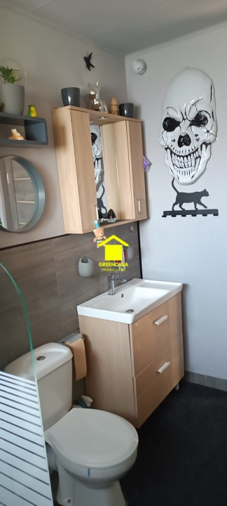 Apartament de vanzare | 2 camere | terasa 13 mp | parcare | Porii