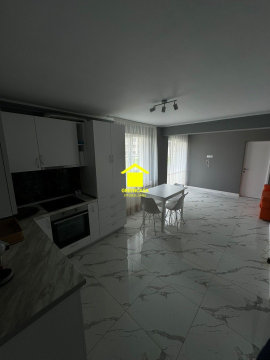 Apartament de vanzare, 3 camere, parcare, zona Tineretului