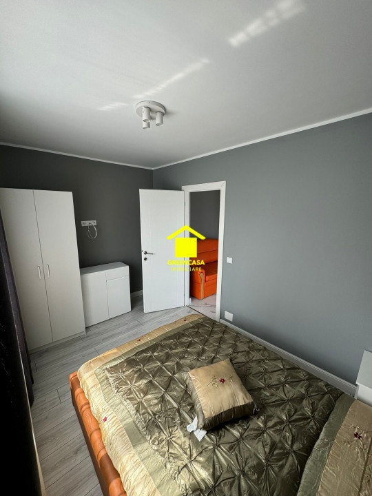 Apartament de vanzare, 3 camere, parcare, zona Tineretului
