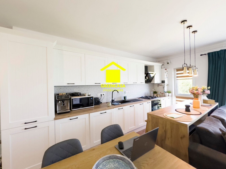 Apartament 3 camere, 2 bai, 70mp, balcon, parcare subterana, zona Teilor