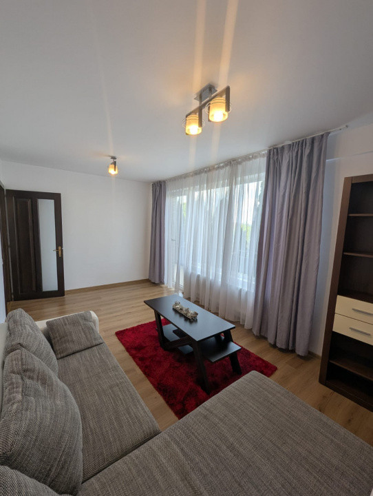 Apartament la cheie, 2 camere decomandate , zona Zorilor.
