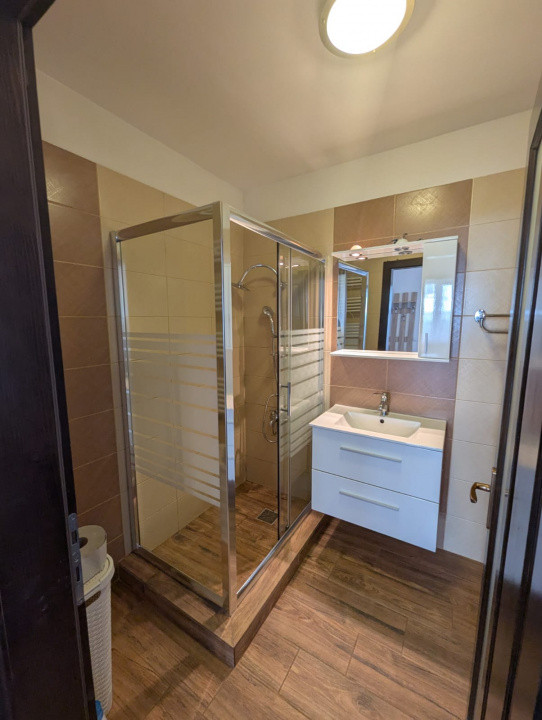 Apartament la cheie, 2 camere decomandate , zona Zorilor.